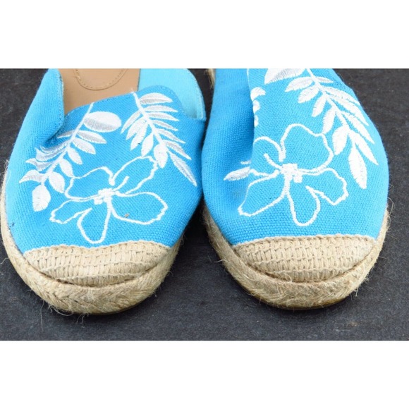 Cushion Walk by Avon Size 6 M Round Toe Blue Mule Fabric Women - Picture 2 of 7